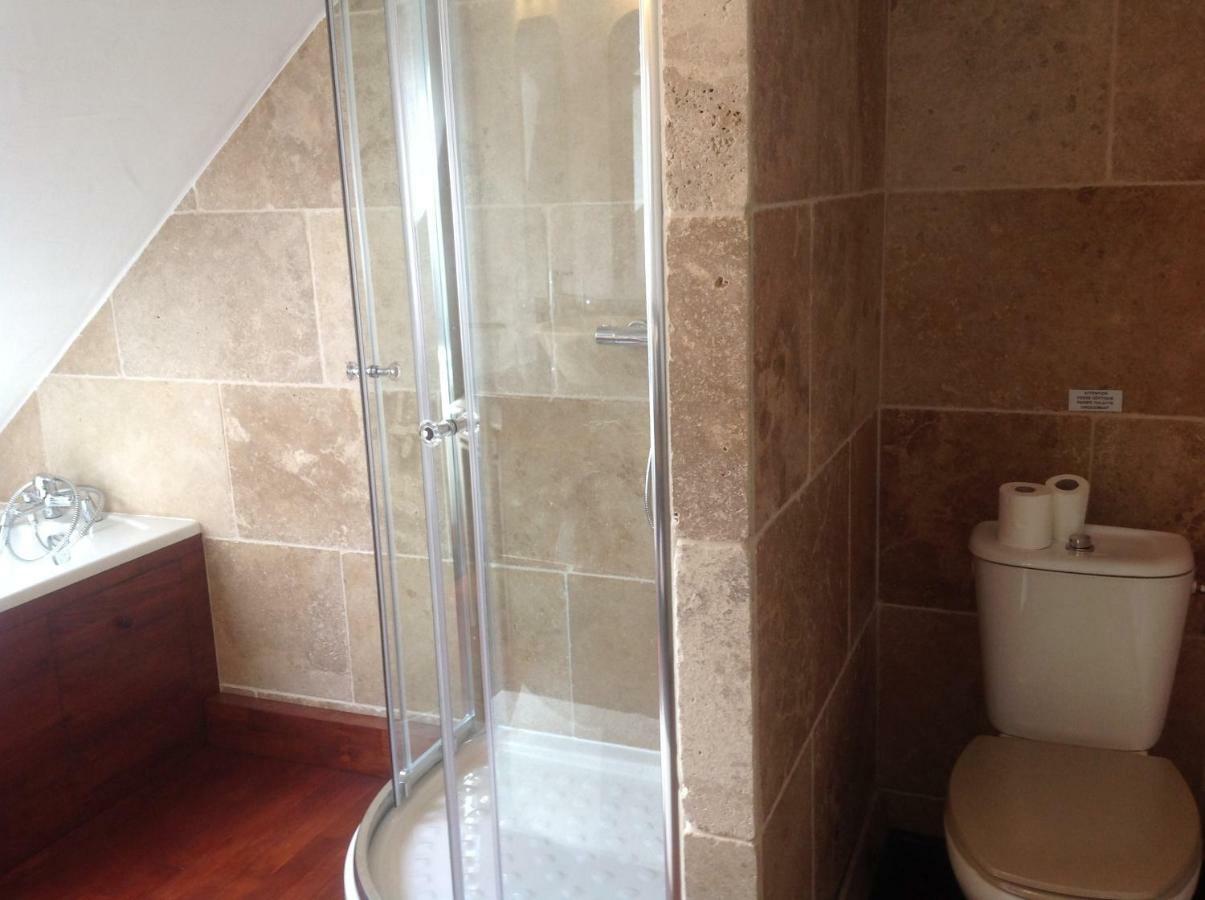Chambres D'Hotes Des Lodges De La Cascade Yenne ภายนอก รูปภาพ